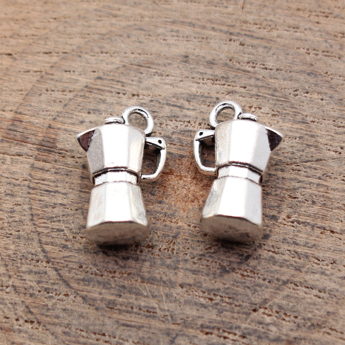 Pothos - 20pcs 15x10x6.9mm(0.59x0.39x0.27inch) Antique Silver Color 3D